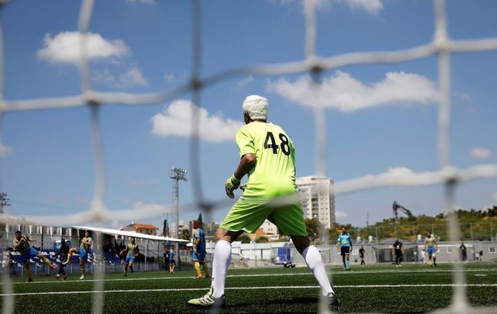 Červená karta a tri chytené penalty v rade. To je turecký futbal